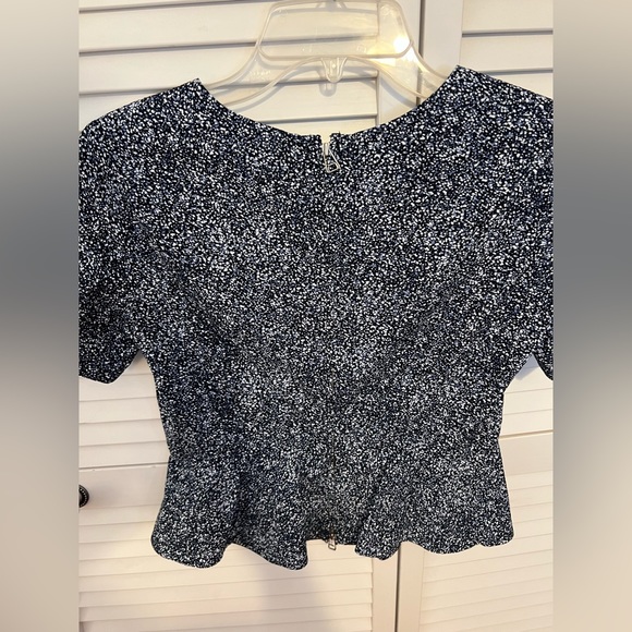 Gap cotton peplum top, size 0 - Picture 2 of 4